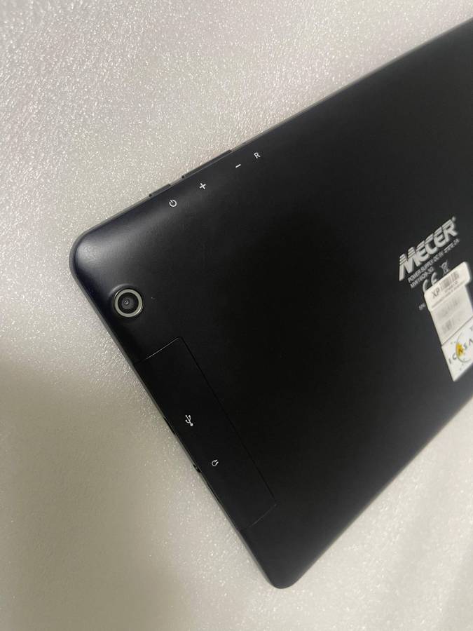 Mecer 10.1" Android Tablet - MW16Q9 - 3G + WiFi w/ POUCH and FREE 8GB SD CARD