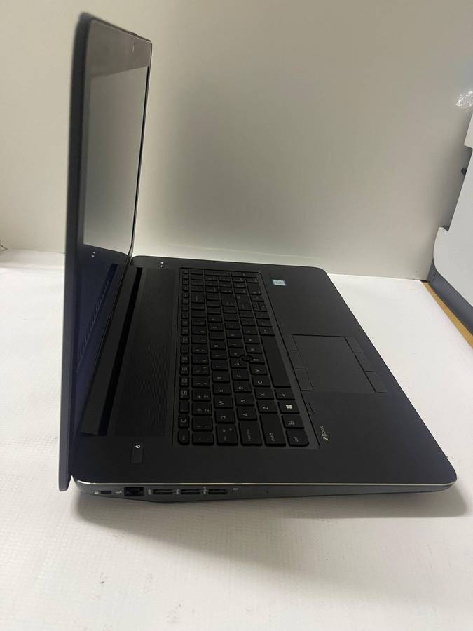 HP ZBook 17 G4 Mobile Workstation Core i7 7th Gen 17.3 32GB RAM 1TB SSD 6GB NVIDIA QUADRO P3000 GPU