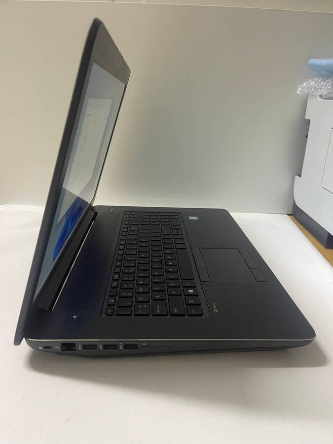 HP ZBook 17 G4 Mobile Workstation Core i7 7th Gen 17.3 32GB RAM 1TB SSD 6GB NVIDIA QUADRO P3000 GPU