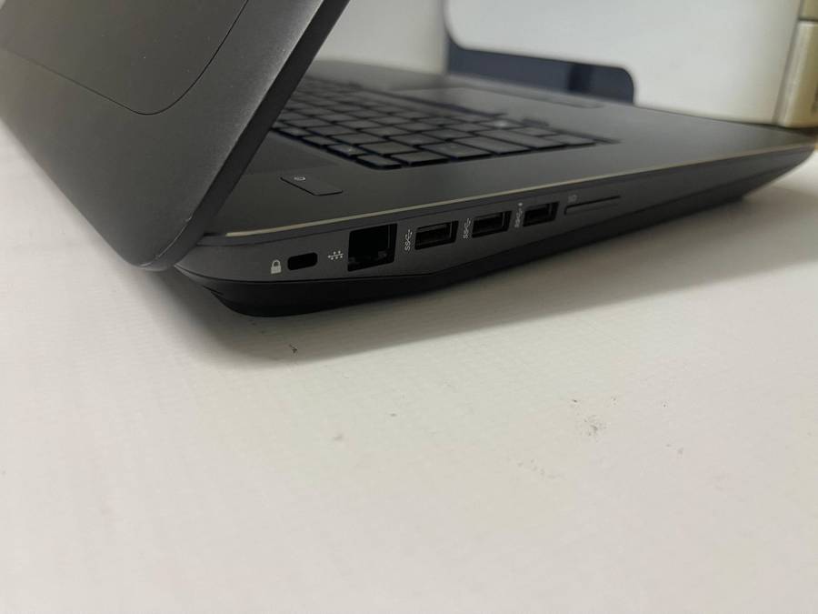 HP ZBook 17 G4 Mobile Workstation Core i7 7th Gen 17.3 32GB RAM 1TB SSD 6GB NVIDIA QUADRO P3000 GPU