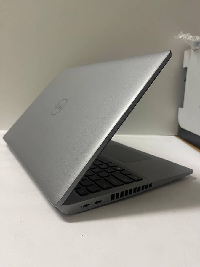 Dell Latitude 5530  15.6" FHD Laptop, Intel i7, 16GB RAM, 512GB SSD, Windows 11 Pro