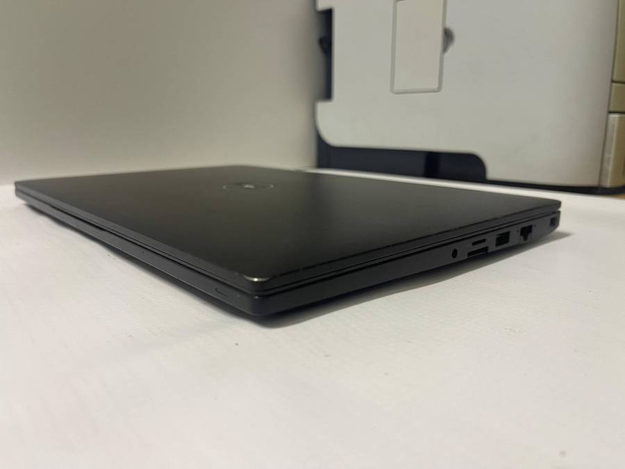 DELL LATITUDE 7490 - Intel Core i7 8650U 8TH GEN - 16GB DDR4 - 512GB SSD - LAPTOP