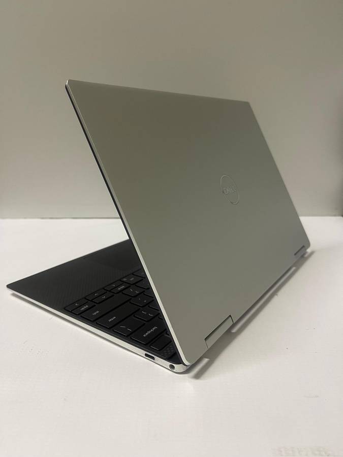 Dell XPS 13 9310 13.4-inch Touchscr 2-in-1 x360 Convertible Laptop Core i7-1165G7 16GB RAM 512GB SSD