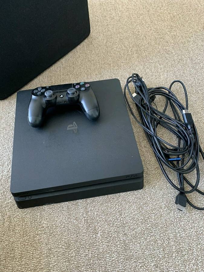 PS4 Slim 1TB
