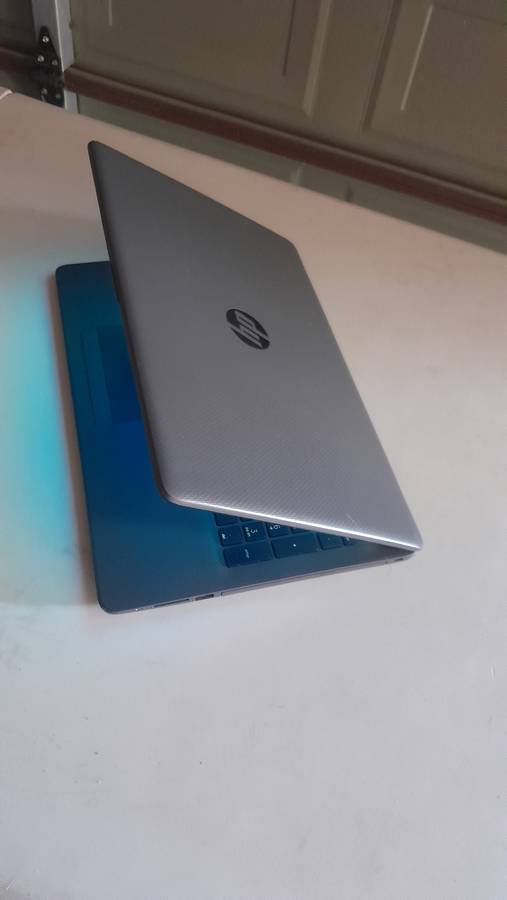 HP 255 G7 - AMD Ryzen 3 3200U, 8GB DDR4 Ram, 1TB Hard Drive, Integrated Radeon Vega 3 Graphics