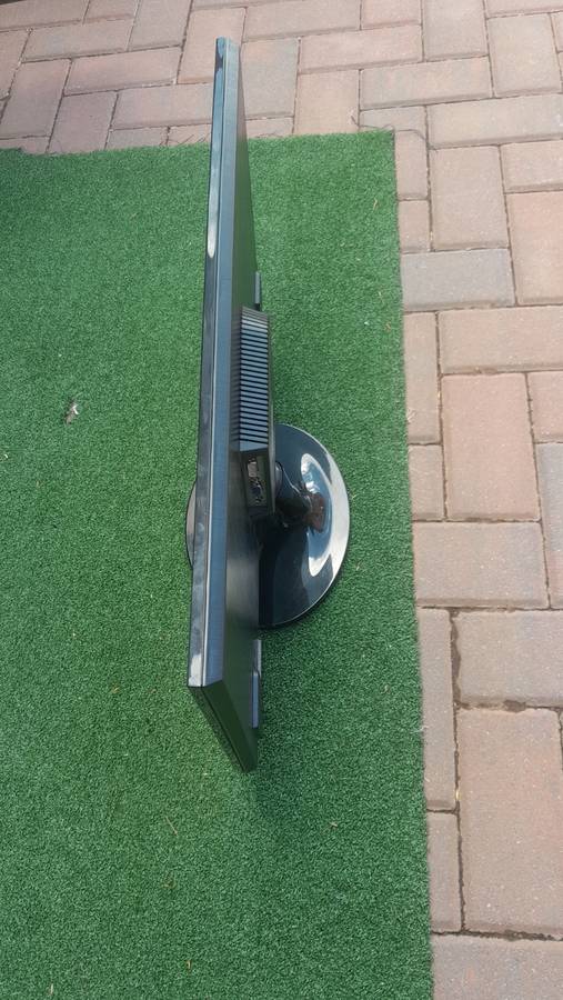 MECER 23 A2356 LED Mecer 23" Monitor 1920 X 1080 Resolution |DVI & VGA