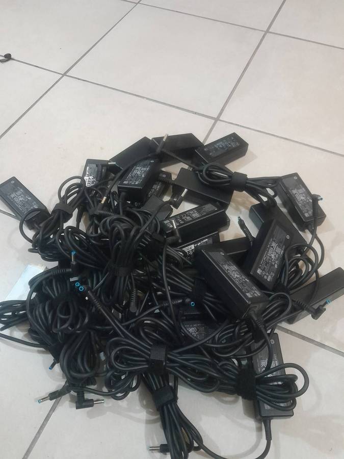 Genuine Original HP Blue Pin Laptop Charger 19.5V 2.31A 45W AC Adapter