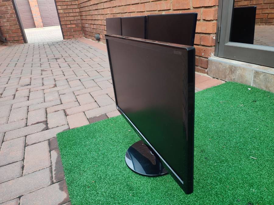 Samsung S23C350H 23-inch HDMI, VGA, LED Backlit Computer Monitor