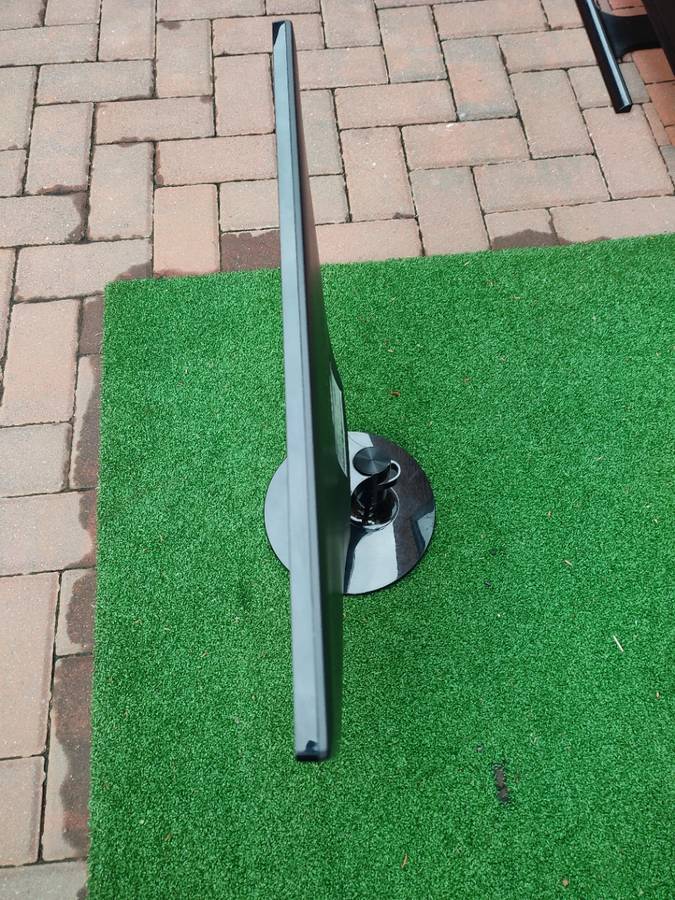 Samsung S23C350H 23-inch HDMI, VGA, LED Backlit Computer Monitor