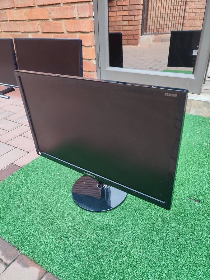 Samsung S23C350H 23-inch HDMI, VGA, LED Backlit Computer Monitor