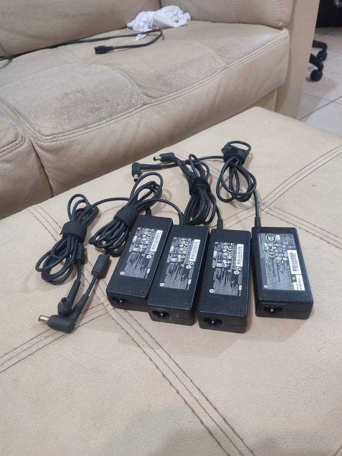 Genuine Original 65W HP TPC-CA54 19.5V 3.33A AC Power Adapter Charger