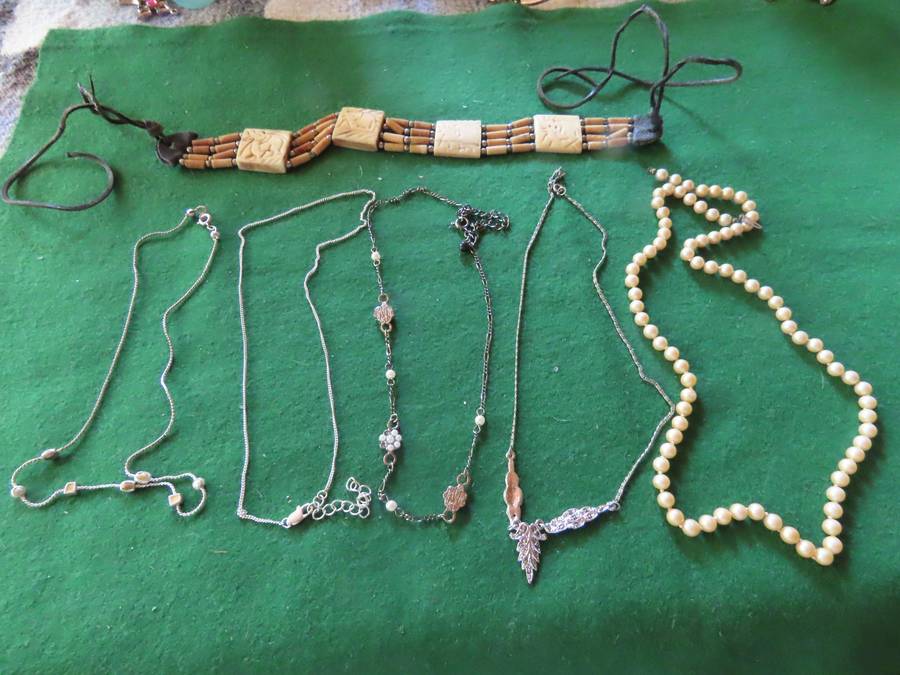 Costume Jewellery - 6 Necklaces # 1