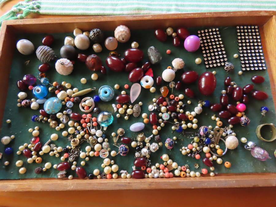 Jewellery - D.I.Y. - Collection of Beads, etc- Job Lot