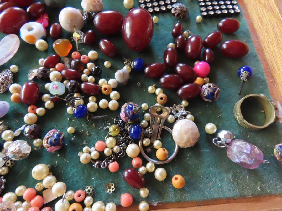 Jewellery - D.I.Y. - Collection of Beads, etc- Job Lot