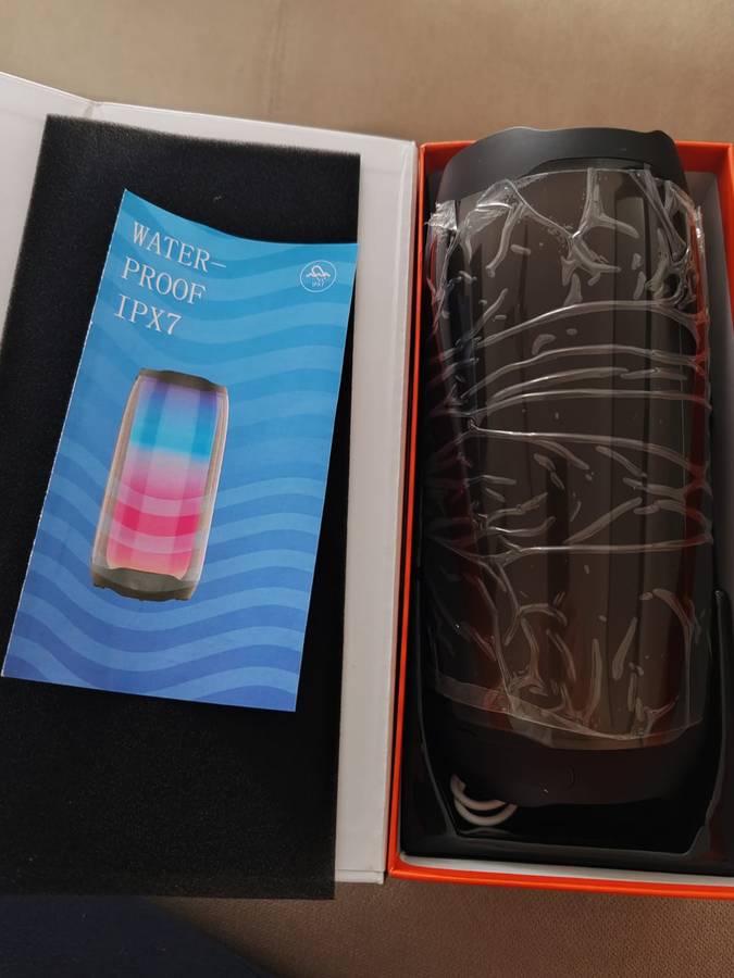 Portable wireless PULSE 4 speaker.