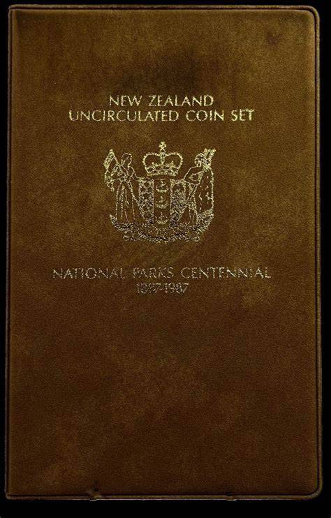 New Zealand Uncirculated Coin Set national Parks Centennial 1887-1987