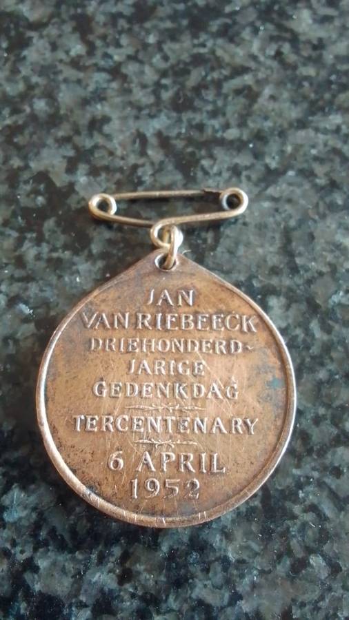 Jan van Riebeeck Tercentenary: School Children - 6 April 1952 - Medallion