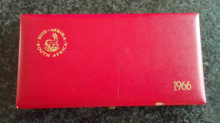1966 South African Coin set (Silver R1)