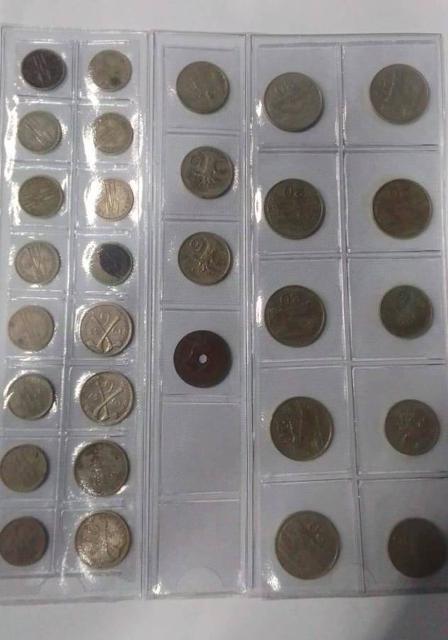 167 Coin Album with various coins of different countries - A must have collection