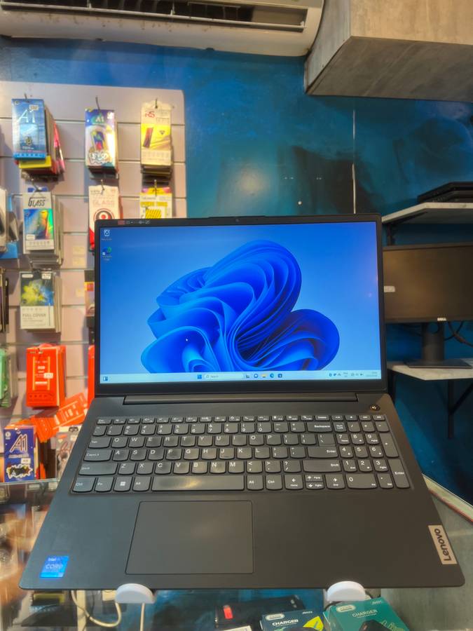 Refurbished Lenovo IdeaPad V15 IRU | 13th Gen i5 | 16GB RAM | 512GB SSD | High Performance Laptop