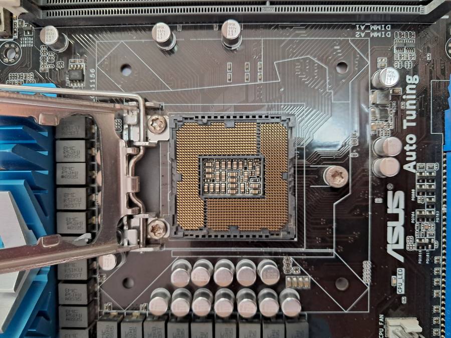 ASUS P7P55D Deluxe motherboard