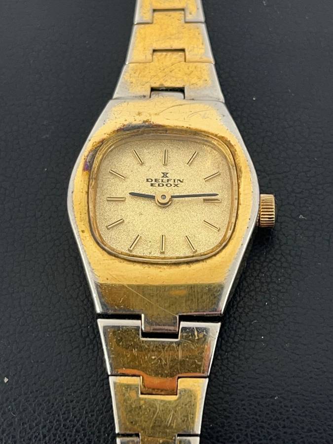 Collection of 4 Vintage Ladies Watches