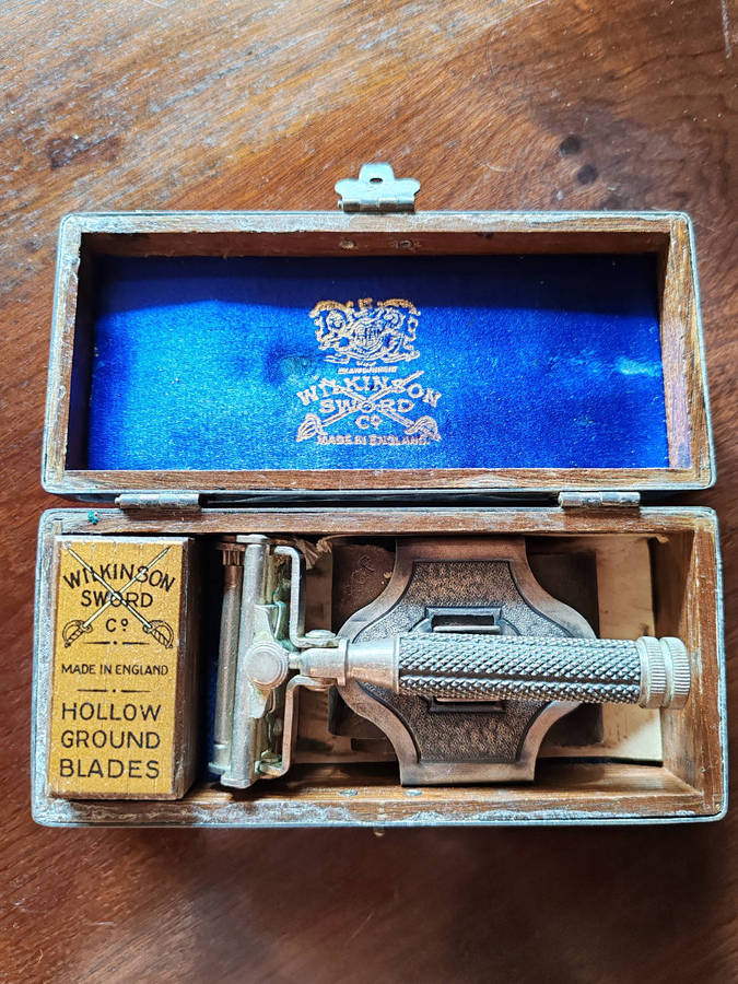 Antique Wilkinson Sword Empire Model 7-Day Razor Set  Circa 1930s