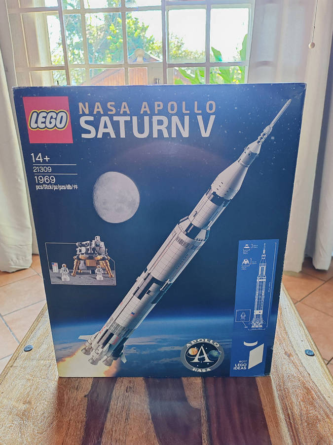 LEGO 21309 Sealed Set  Saturn V Rocket (Retired, 2017 Release)