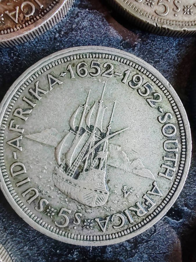 8 x South African 5 Shillings Silver Coins (1952)  50% Silver- LOT 4