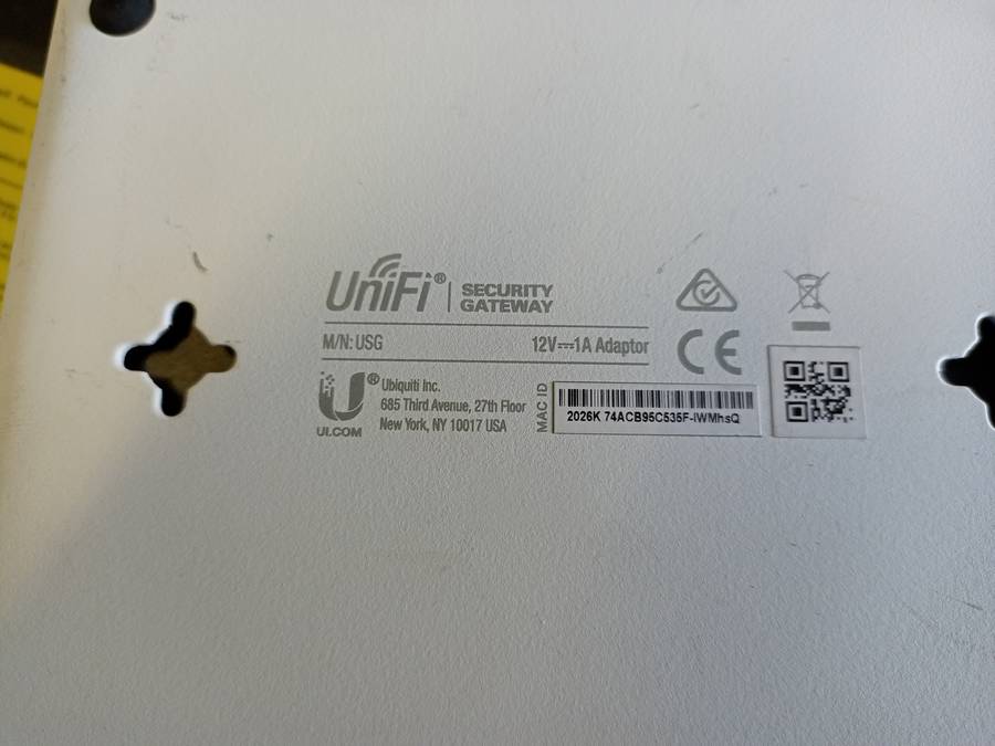 Ubiquiti Networks USG Unifi Security Gateway Router/Firewall