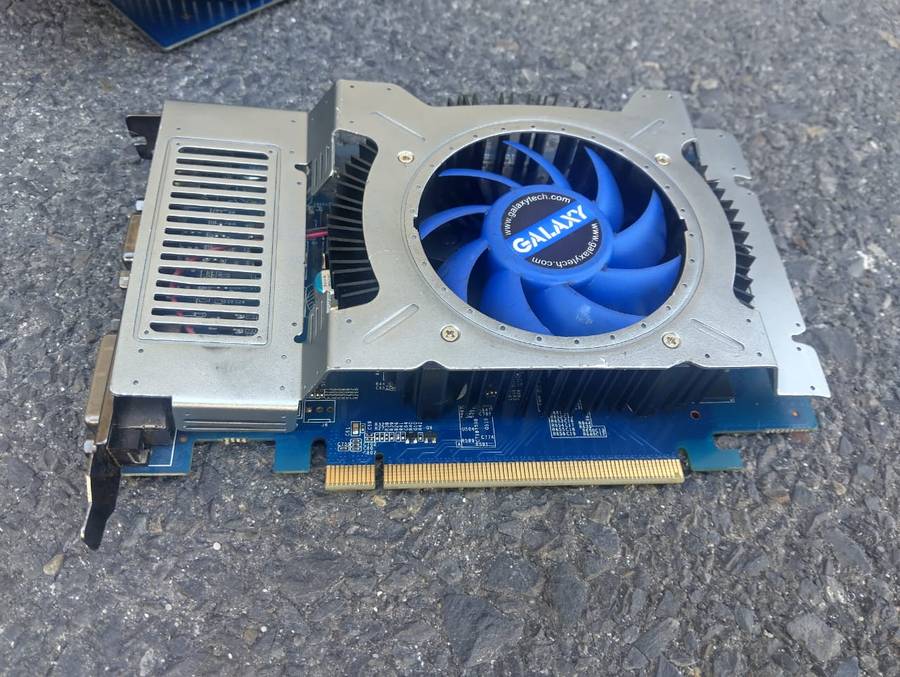 Galaxy GF GT240 PCI-E 1GB DDR3 128Bit (VGA/DVI/HDMI)