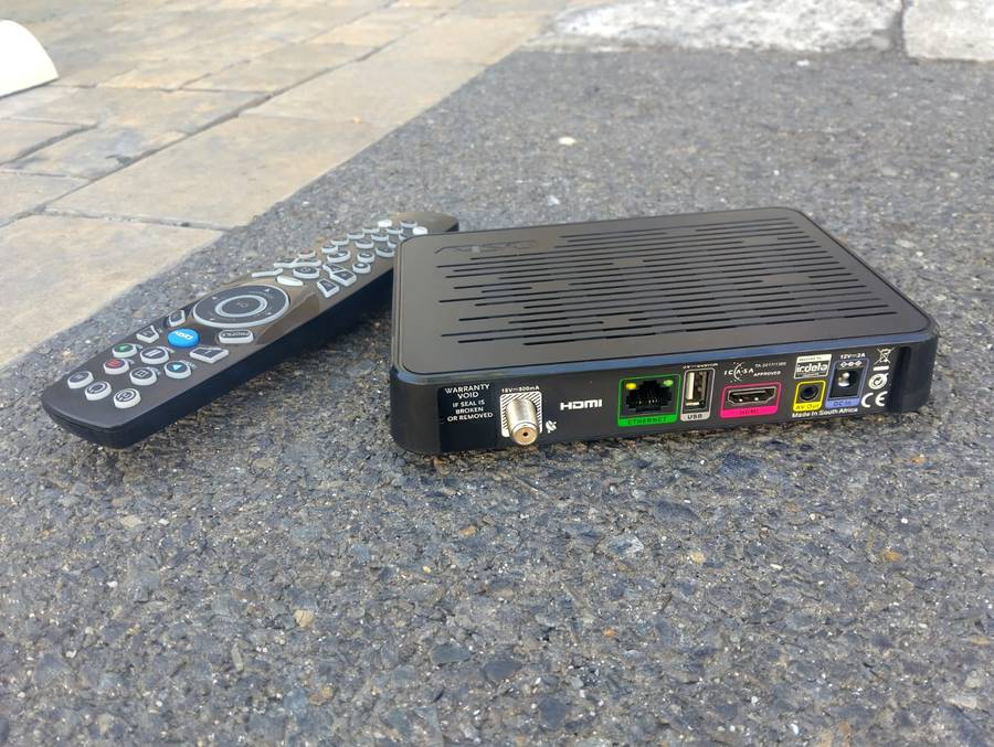 DSTV Decoder HD Model 5s with Remote  TA 2017/1380