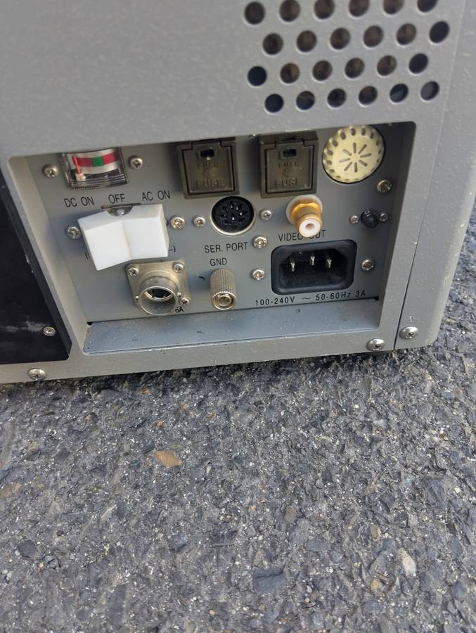 Fujikura FSM-30S Arc Fusion Splicer (Works on charger-Battery cant hold power)