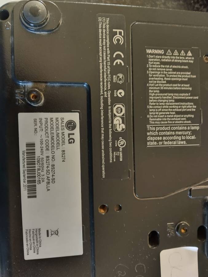 LG DLP 3D SVGA Projector (Model: BS274)  No Remote