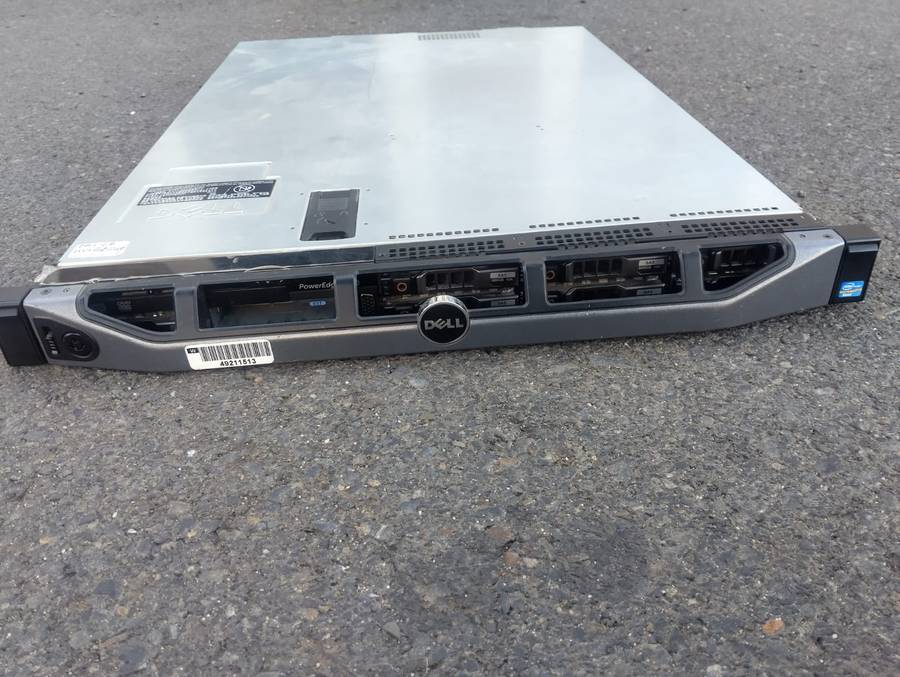 Dell Poweredge R320 Computer Servers - E5-2430 2.2GHz CPU 8GB 8-Bay 2.5" SAS 1U Server