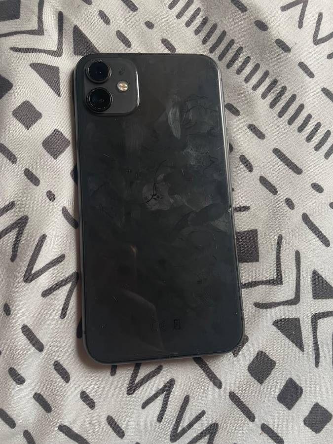 Pre loved iPhone 11