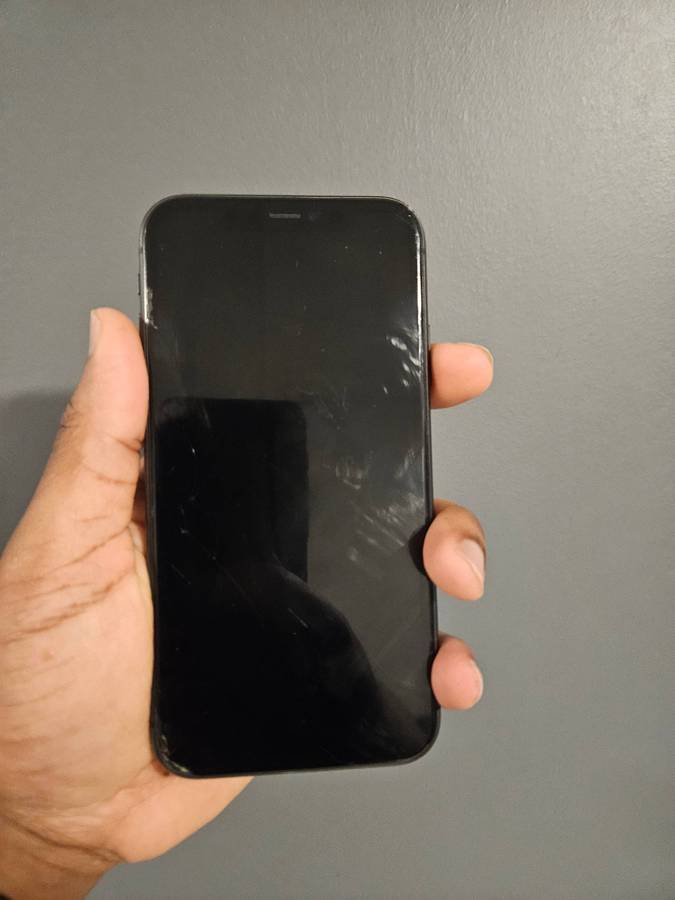 Apple iPhone 11  Black  64GB  Working 100% (Screen Cracks)