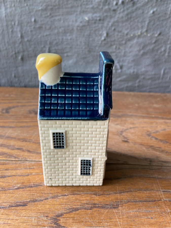 Delft KLM Miniature Number 23