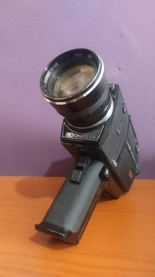 Chinon 809 Power Zoom