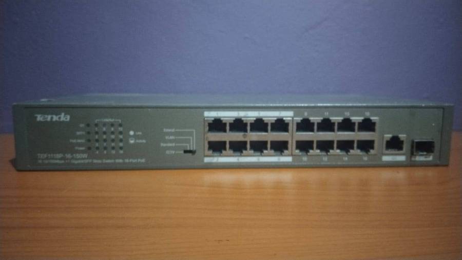 Tenda TEF1118P-16-150W Switch With 16 Port POE