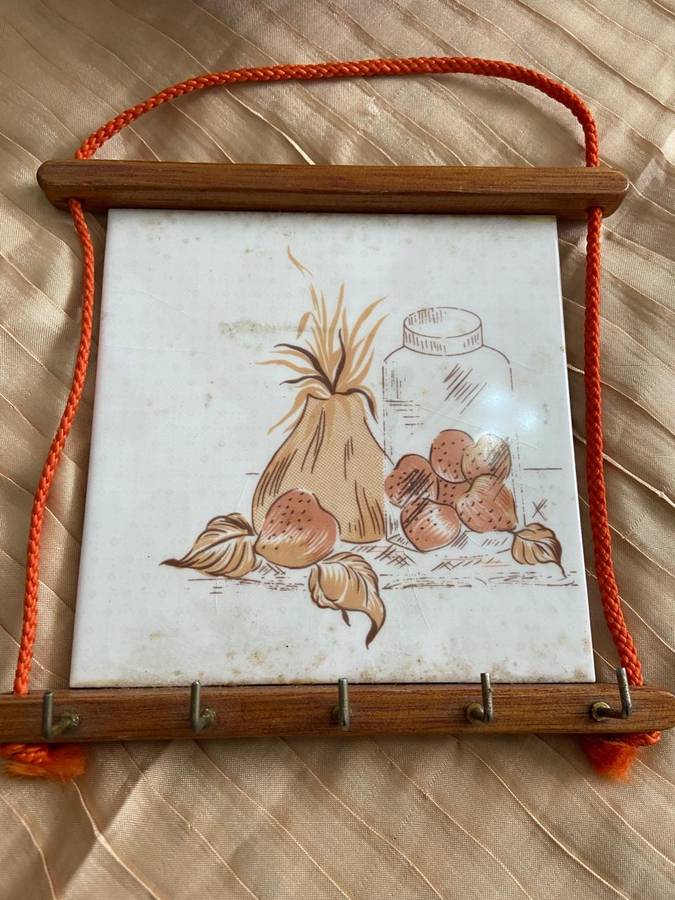 Assorted Kitchen Items, Second Hand, Lot 7 Of 11