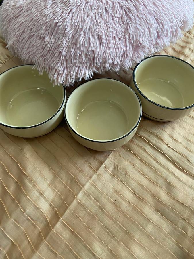 Assorted Kitchen Items, Second Hand, Lot 8 Of 11