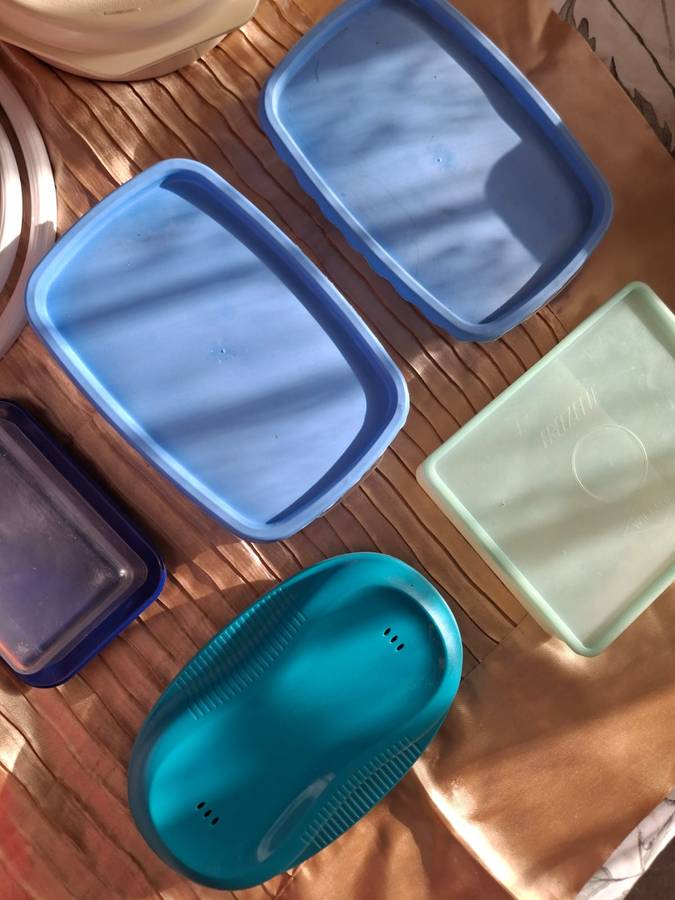 Assorted Kitchen Items, Second Hand, Lot 3 Of 5