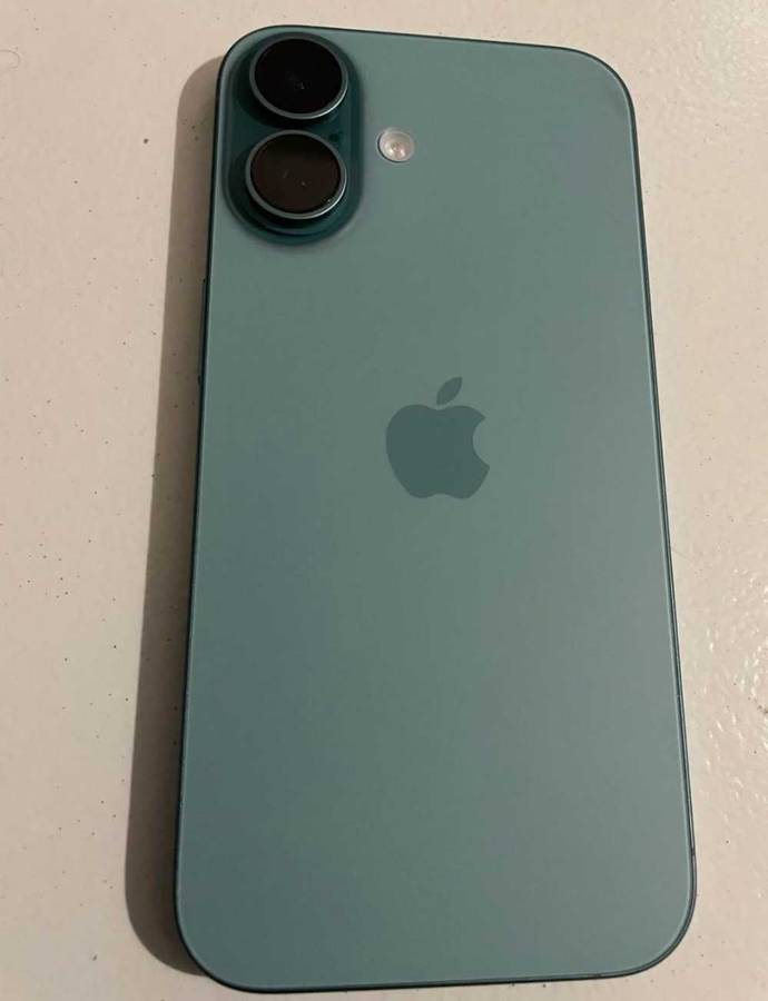 iPhone 16