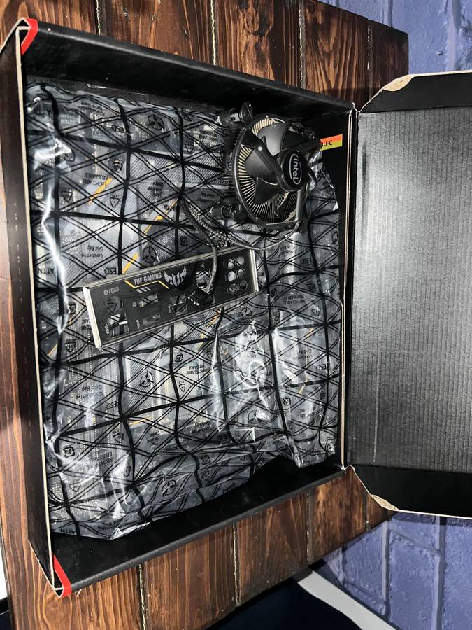 Combo i5 10400f, Asus Tuf B460 Plus, Evga 600W Psu