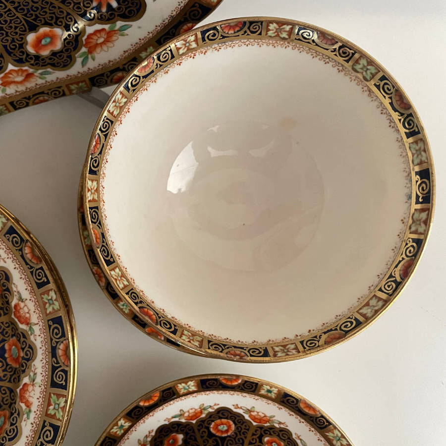 Antique Court China Tea Set  William Lowe  c.19281930  Hand Painted Imari Style  20 Piece  Mad