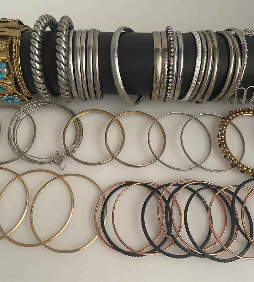 Clearance sale- Bulk Lot of 147+ Costume Jewelry Bracelets & Bangles  Beaded, Cuffs, Plastic