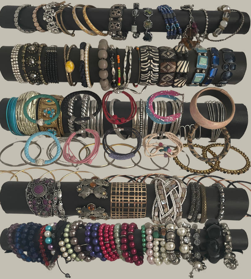 Clearance sale- Bulk Lot of 147+ Costume Jewelry Bracelets & Bangles  Beaded, Cuffs, Plastic