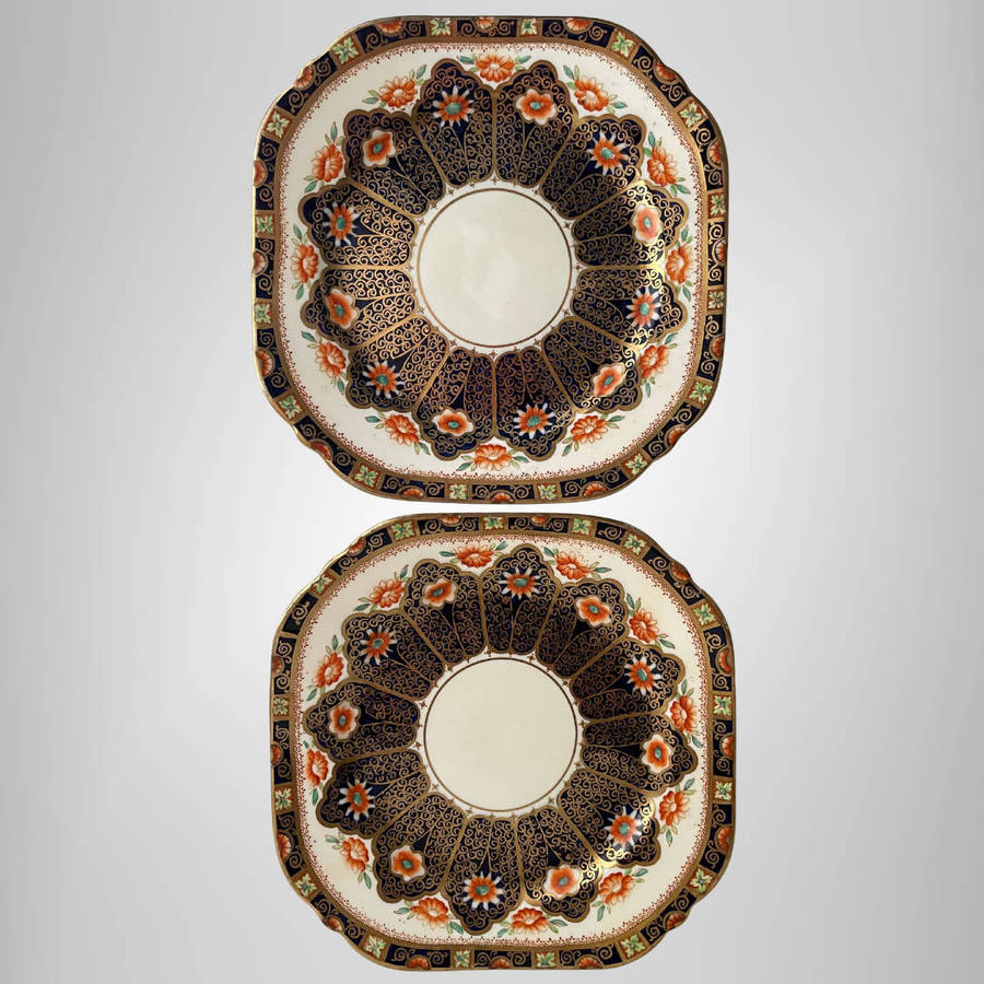 Antique Court China Tea Set  William Lowe  c.19281930  Hand Painted Imari Style  20 Piece  Mad