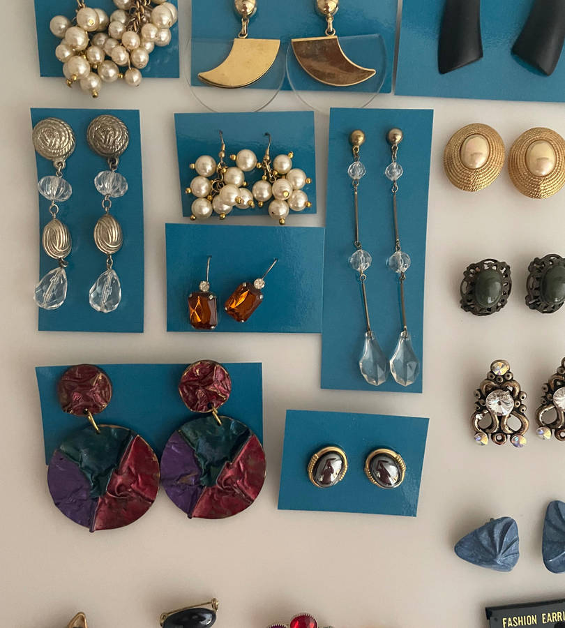 Vintage Costume Jewelry Lot  50+ Pieces Clip-On Earrings, Brooches, Necklaces & More